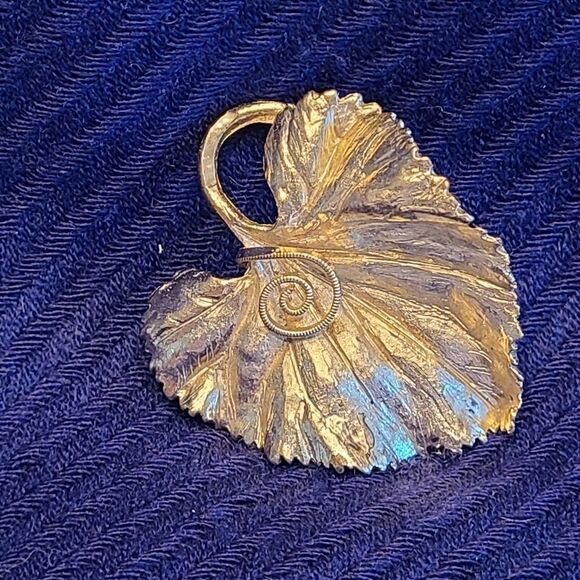 VintageBSK Brooch Pin, Goldtone Leaf